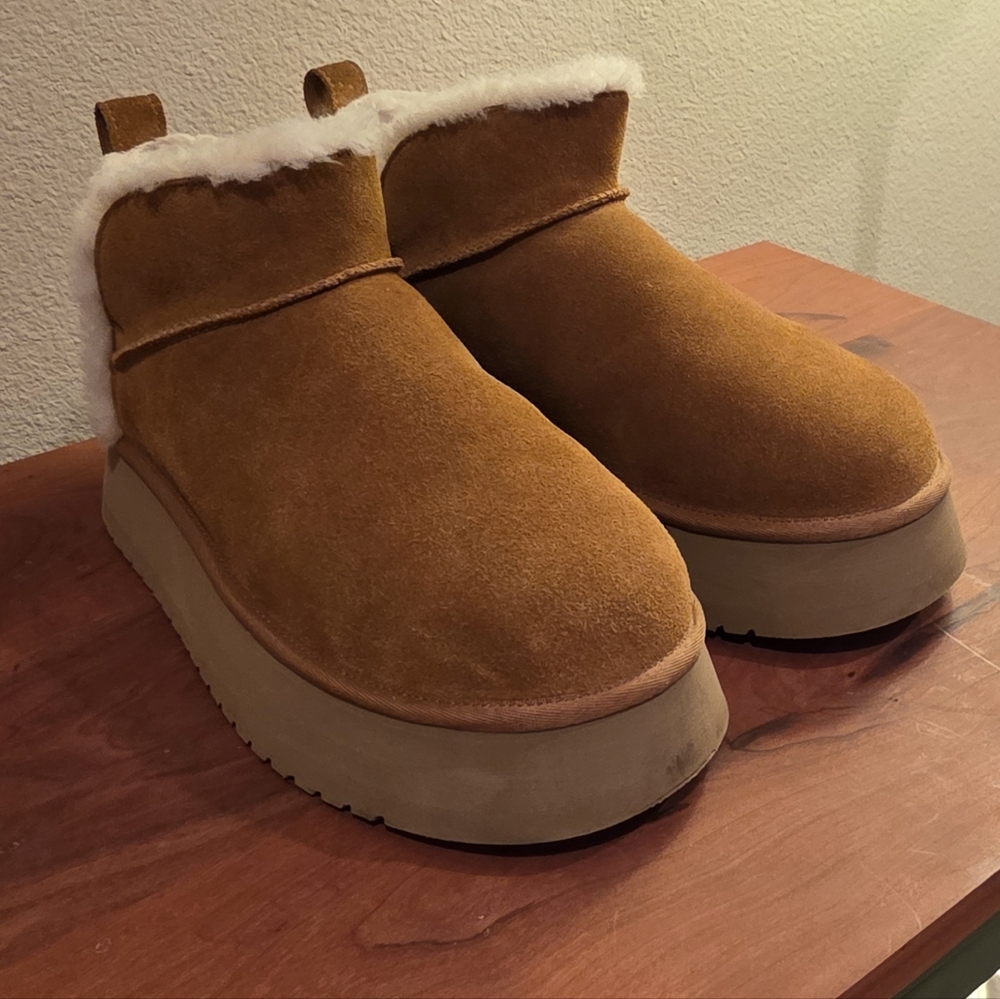Koolaburra by UGGKoola Ultra Mini Platform